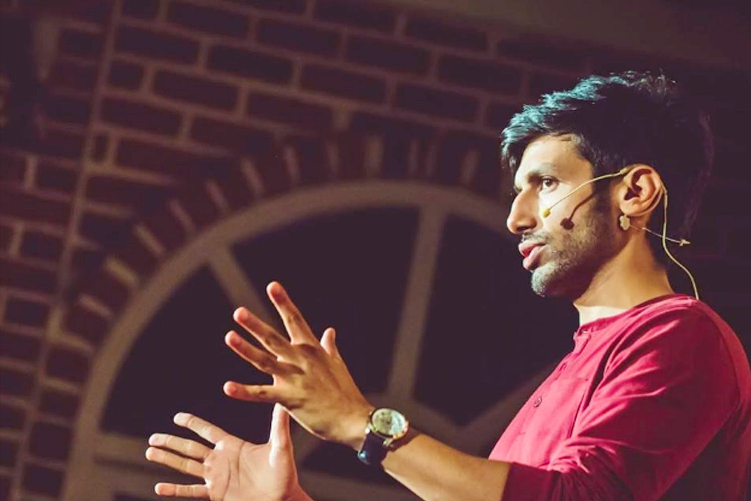 Kanan Gill live on tour